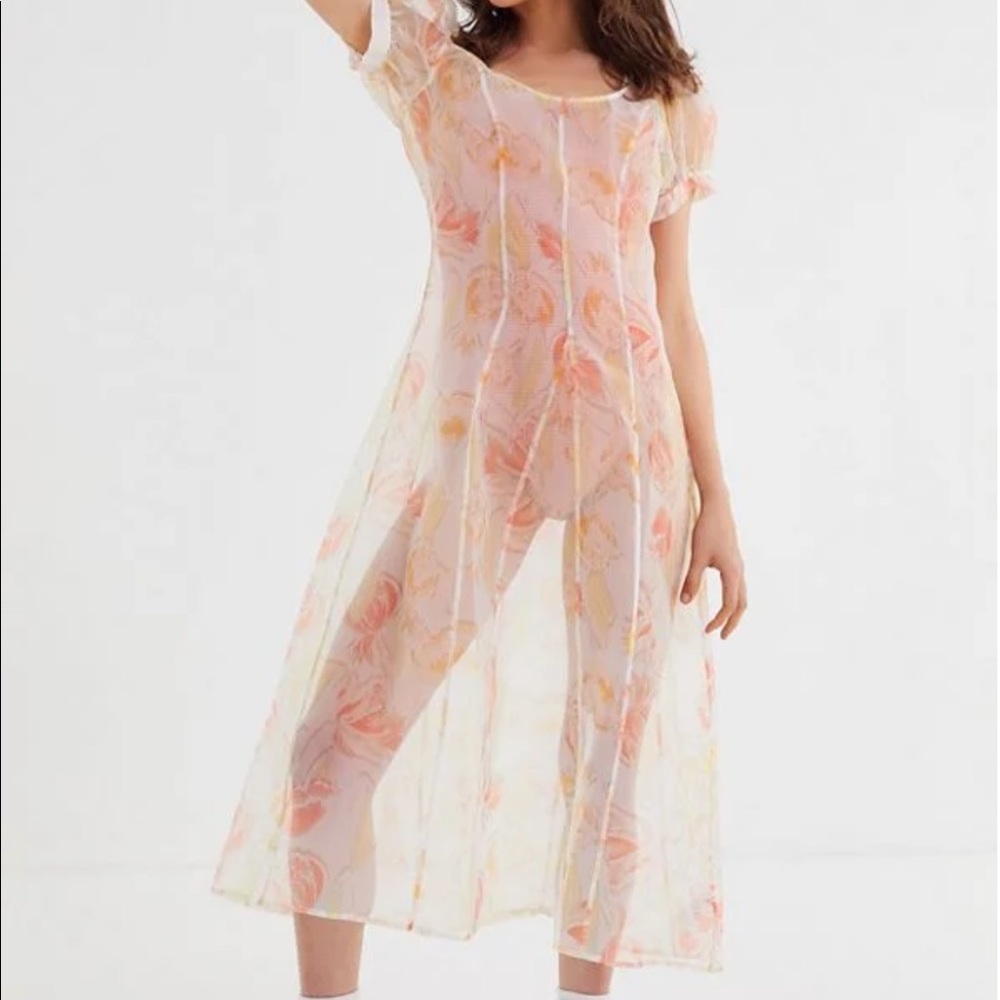 UO Este sheer organza puff sleeve midi dress